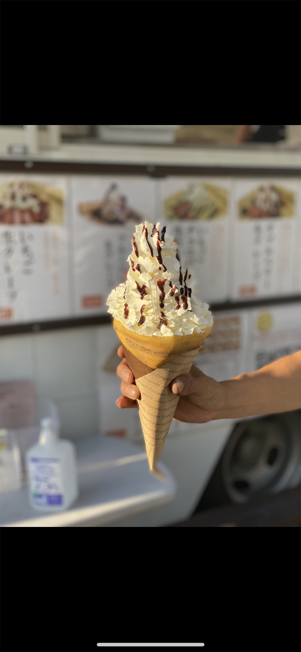 究極の生クリームクレープ専門店giraffe